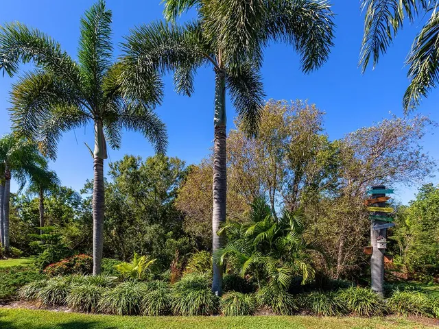 $1,050,000 | 6834 Turnberry Isle Court, Lakewood Ranch, FL 34202