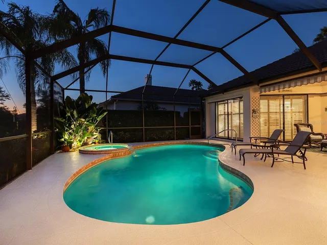 $1,050,000 | 6834 Turnberry Isle Court, Lakewood Ranch, FL 34202