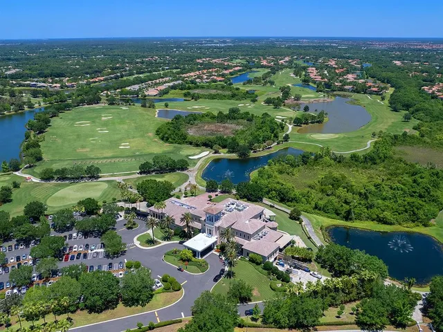 $1,050,000 | 6834 Turnberry Isle Court, Lakewood Ranch, FL 34202