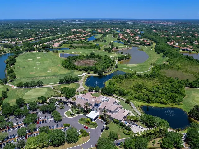 $1,050,000 | 6834 Turnberry Isle Court, Lakewood Ranch, FL 34202