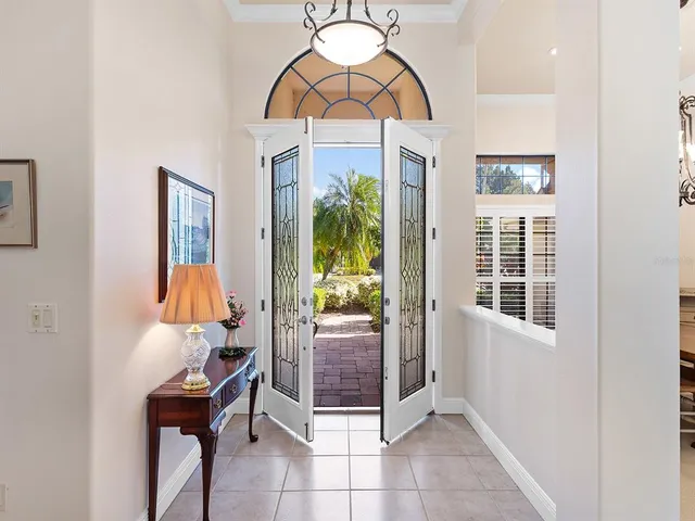 $1,050,000 | 6834 Turnberry Isle Court, Lakewood Ranch, FL 34202