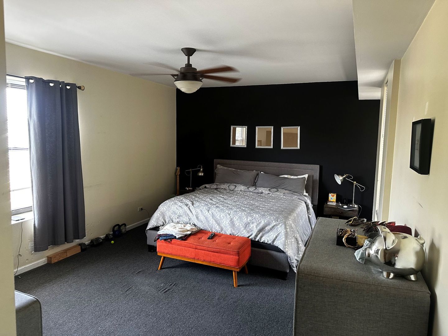 4014 South Drexel Boulevard, Unit 4R Chicago, IL 60653 - Photo 12 of 23 a bedroom with bed and window