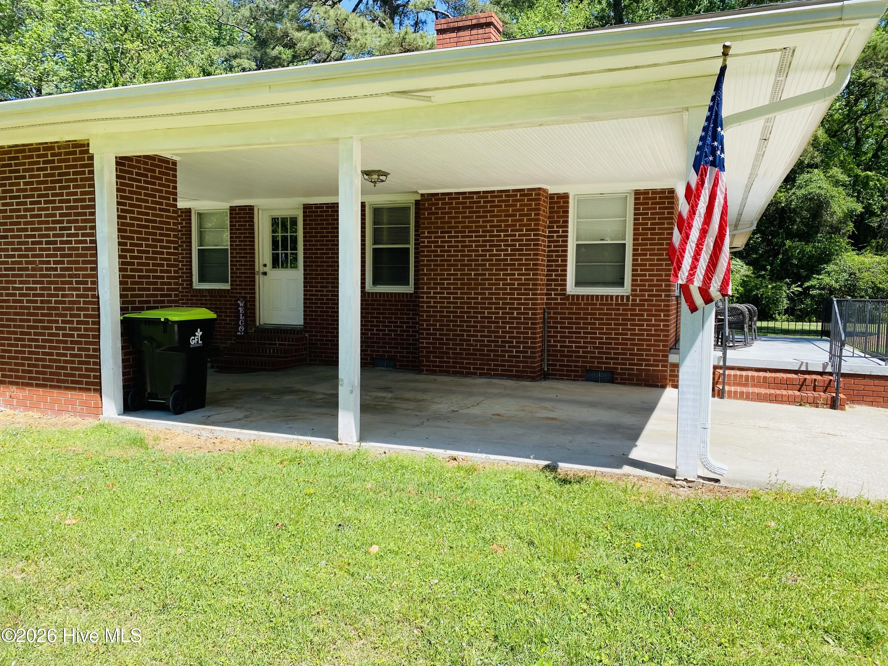 229 Mill Pond Road Whiteville, NC 28472 - Photo 7 of 42 IMG_1173