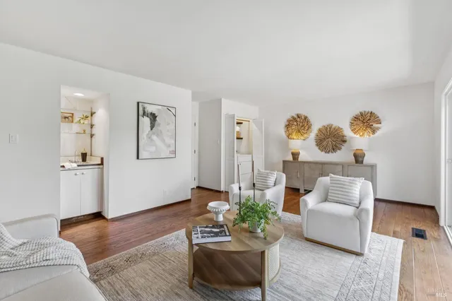 $1,650,000 | 85 Buckingham Drive, Moraga, CA 94556