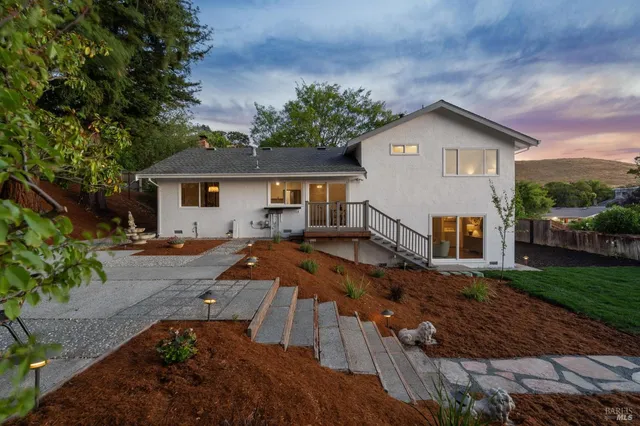$1,650,000 | 85 Buckingham Drive, Moraga, CA 94556