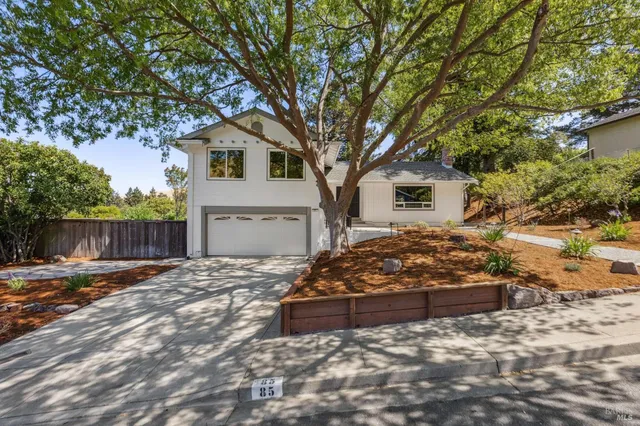 $1,650,000 | 85 Buckingham Drive, Moraga, CA 94556