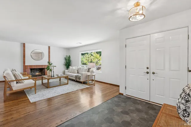 $1,650,000 | 85 Buckingham Drive, Moraga, CA 94556