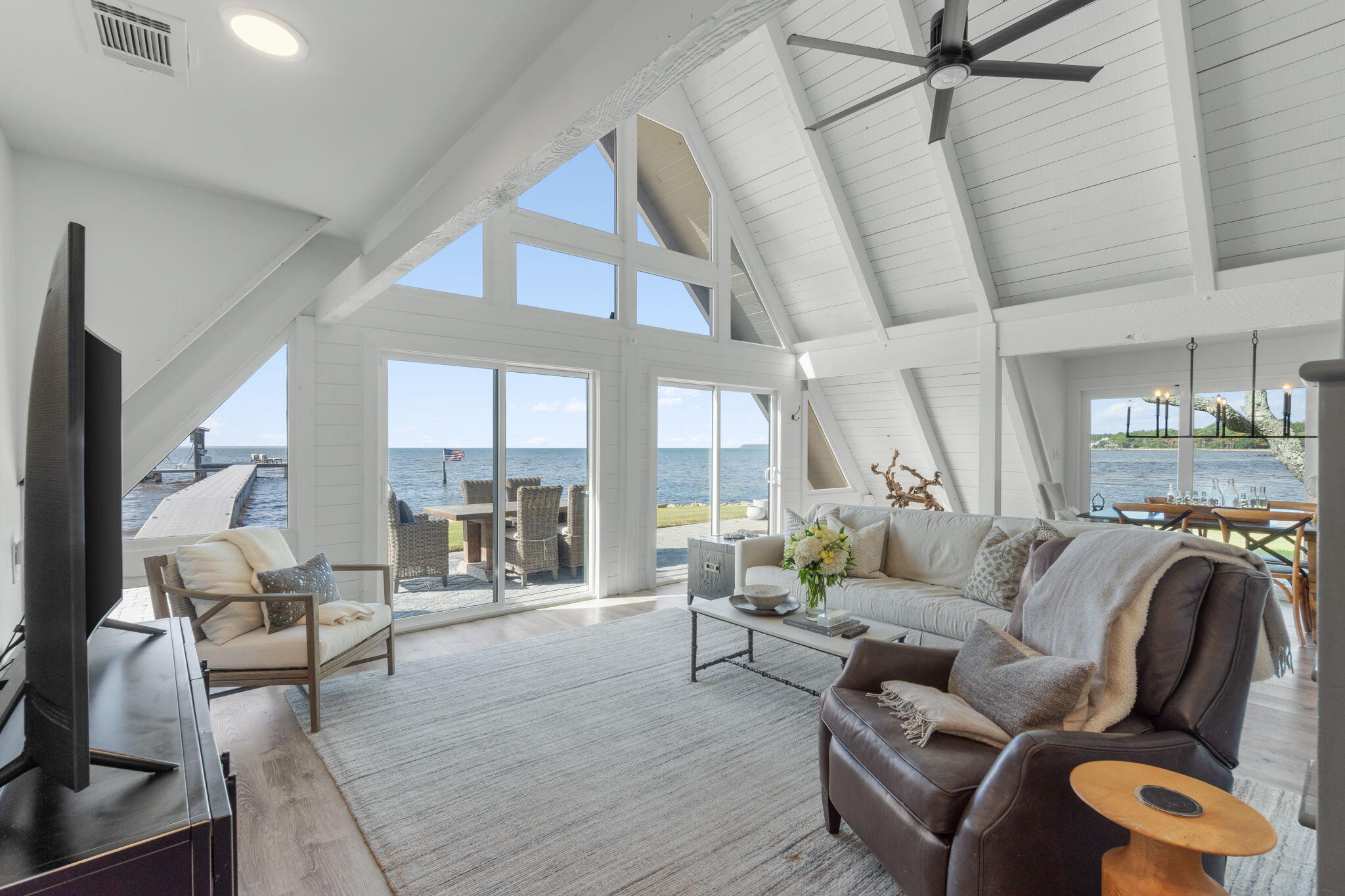 7423-7433 Highway 20 Freeport, FL 32439 - Photo 34 of 69 a living room with furniture and a large window