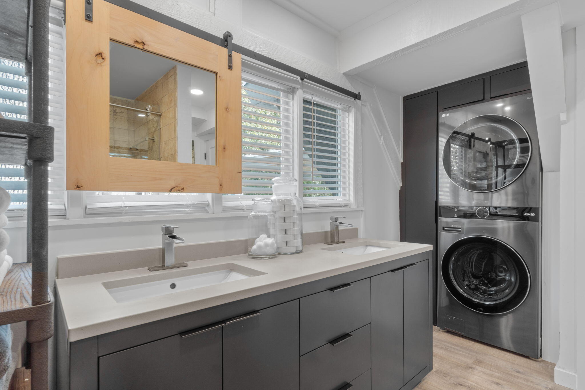 7423-7433 Highway 20 Freeport, FL 32439 - Photo 48 of 69 a bathroom with a sink a mirror and a window