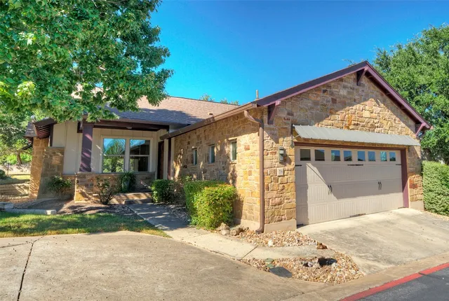 $489,000 | 14501 Falcon Head Boulevard, Unit 28, Austin, TX 78738