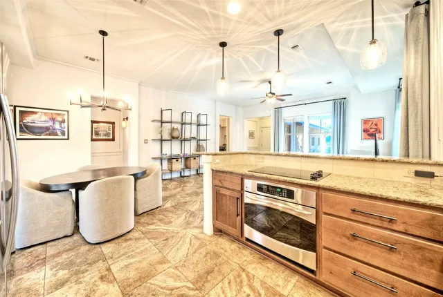 $489,000 | 14501 Falcon Head Boulevard, Unit 28, Austin, TX 78738