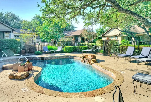 $489,000 | 14501 Falcon Head Boulevard, Unit 28, Austin, TX 78738