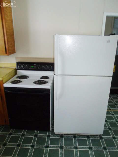 4324 Van Slyke Road Flint, MI 48507 - Photo 32 of 41 20428128-34.JPG