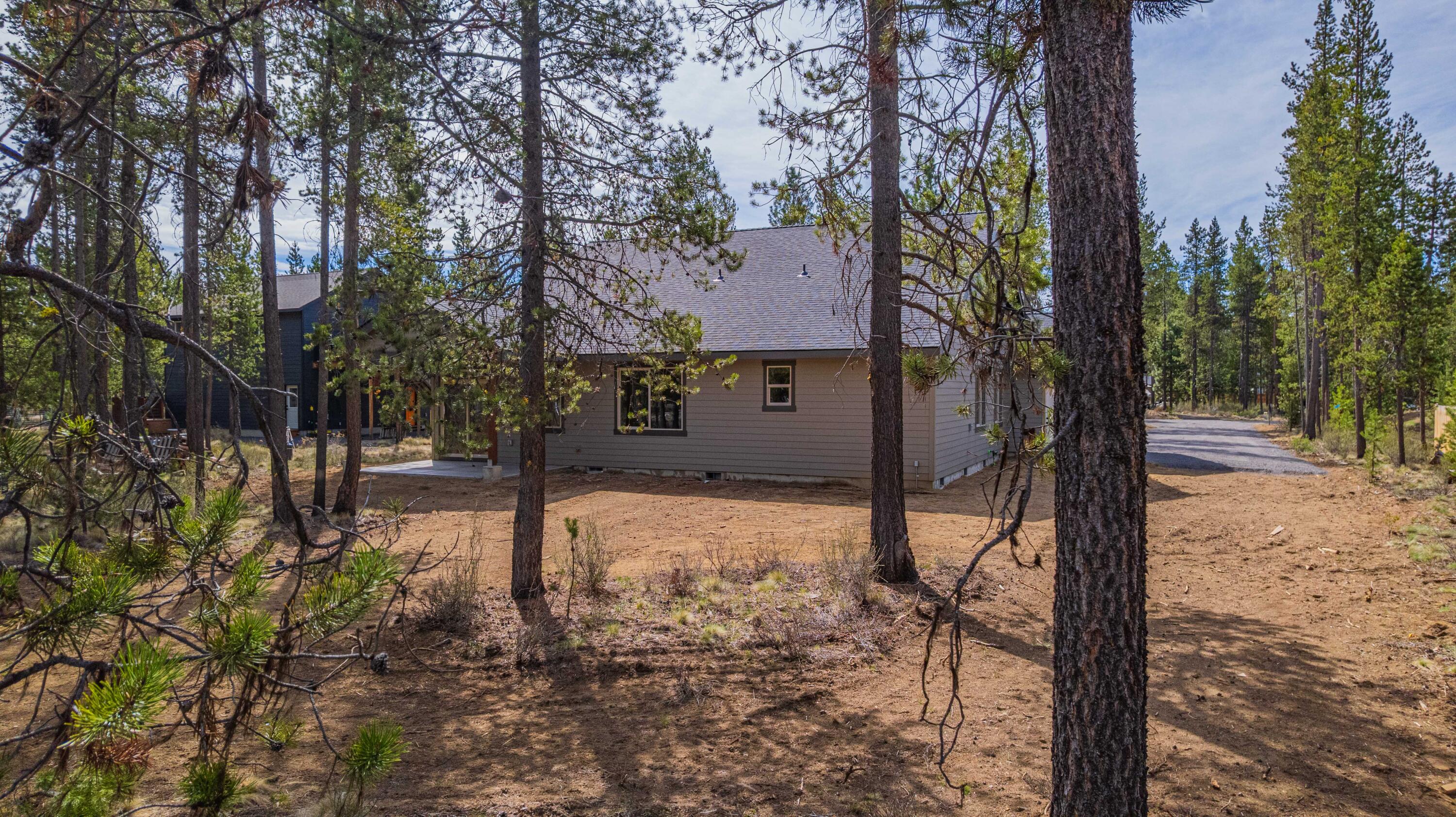 17146 Covina Road Bend, OR 97707 - Photo 51 of 65