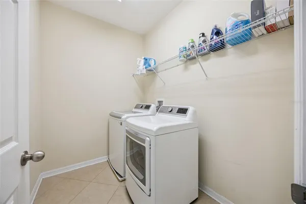 $399,900 | 8226 Serenity Spring Drive, Unit 2402, Windermere, FL 34786