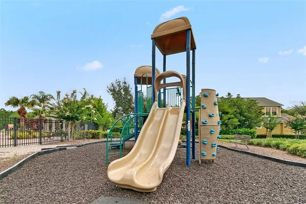 $399,900 | 8226 Serenity Spring Drive, Unit 2402, Windermere, FL 34786