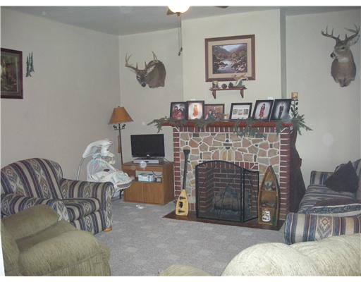 733 Herman Road Butler, PA 16002 - Photo 10 of 25 Living Room.