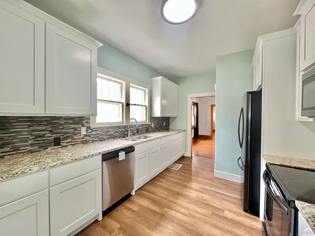 $169,900 | 1505 North Main Street, Hutchinson, KS 67501