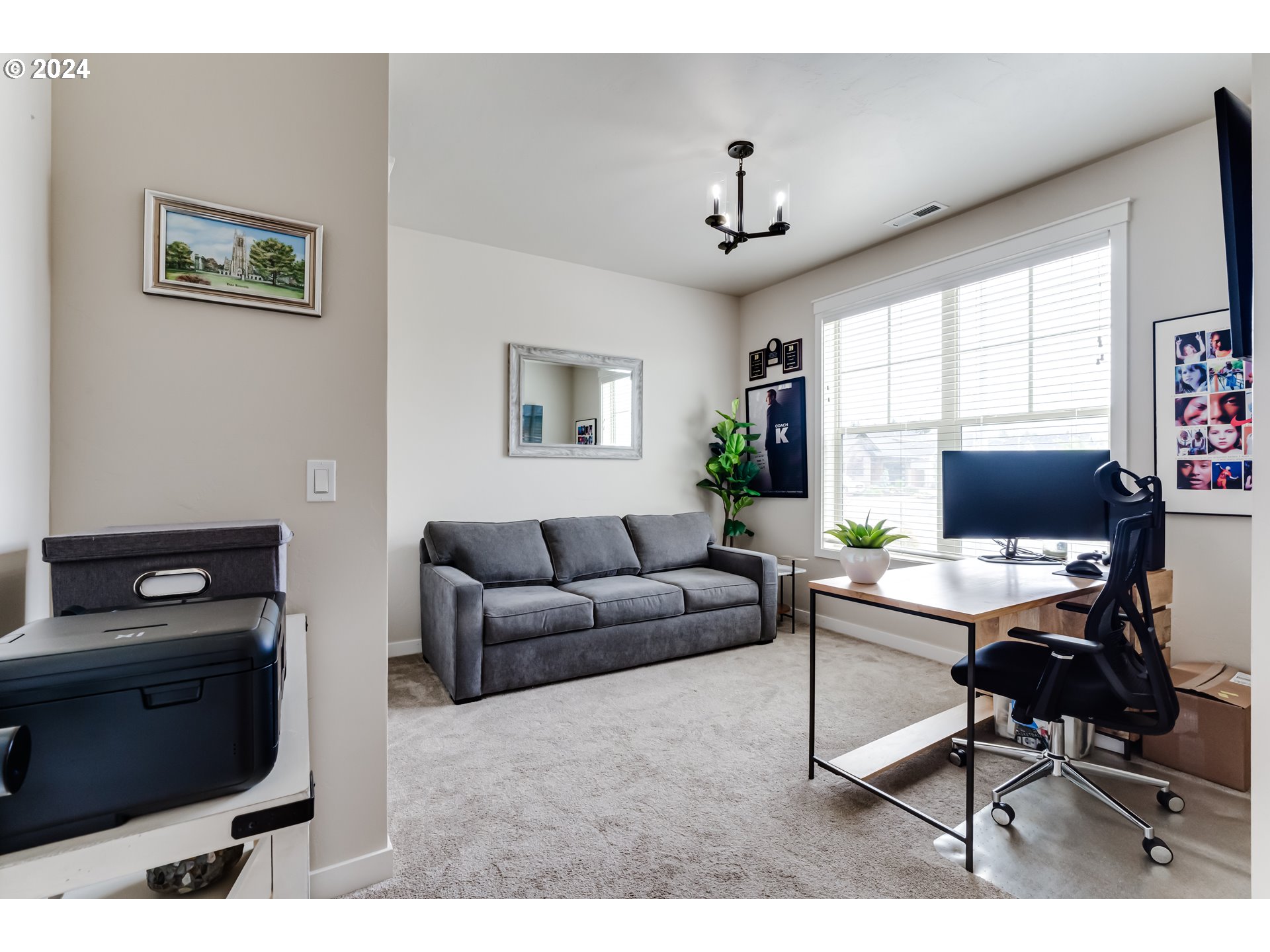 3744 Siletz Drive Eugene, OR 97408 - Photo 18 of 31 a livingroom with workspace couch and a window