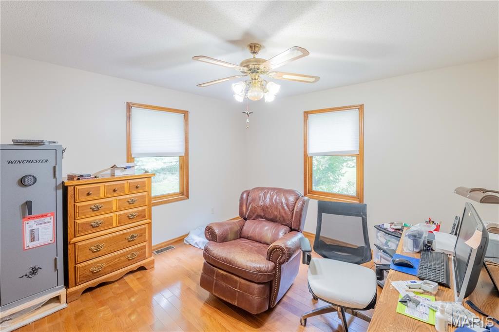 5964 Renken Road Dorsey, IL 62021 - Photo 18 of 57