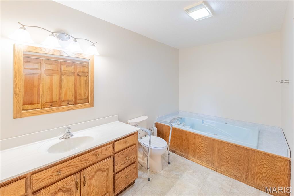 5964 Renken Road Dorsey, IL 62021 - Photo 22 of 57