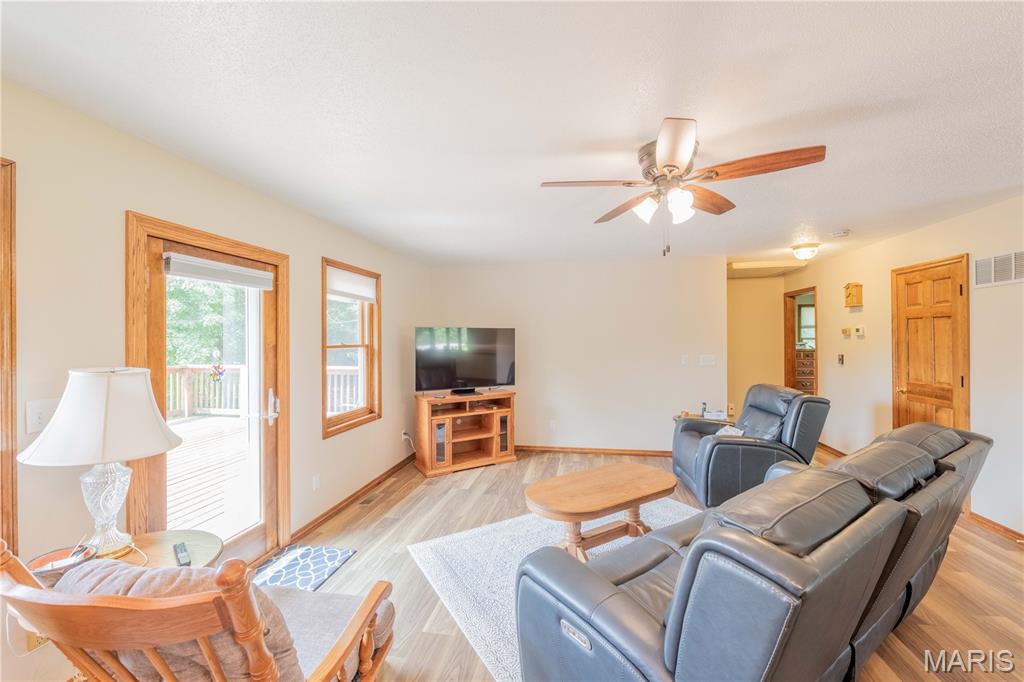 5964 Renken Road Dorsey, IL 62021 - Photo 8 of 57