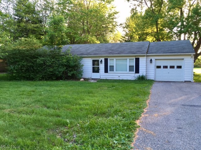 10572 Auburn Road Chardon, OH 44024 - Photo 14 of 16 Ranch on 1.3 acres