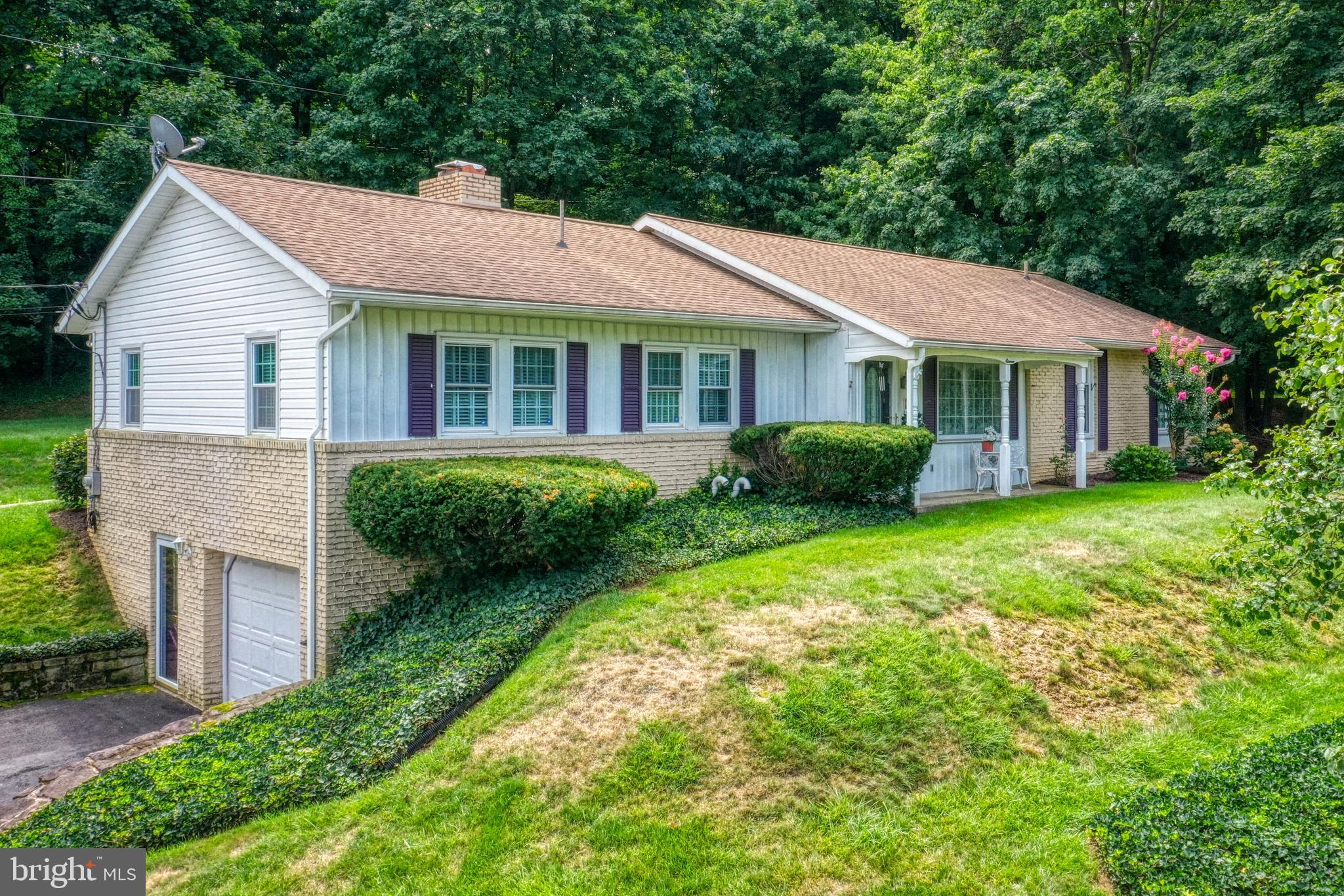 11 East 34th Street Reading, PA 19606 - Photo 1 of 34