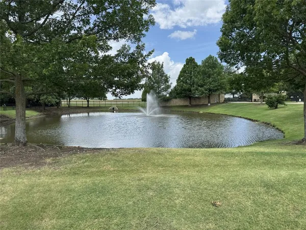 a view of a large yard