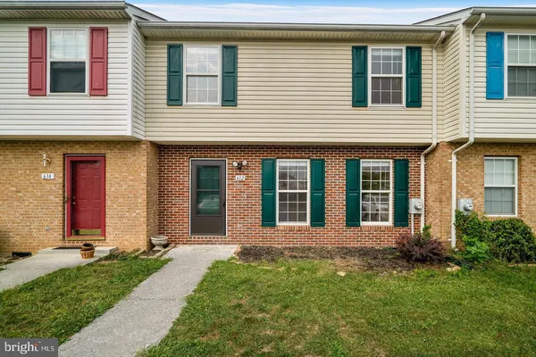 $1,940 | 612 Emily Lane, Winchester, VA 22602
