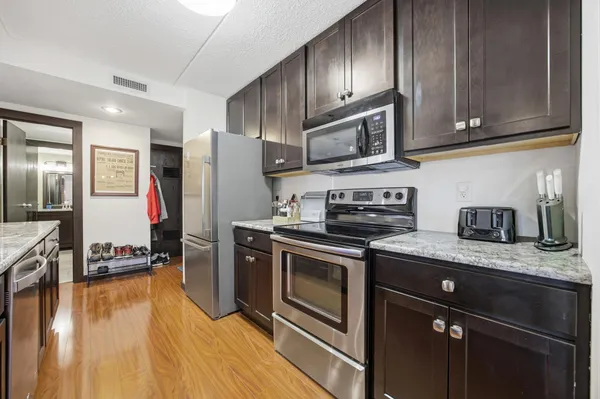 $190,000 | 1110 3rd Avenue North, Unit 401W, Fargo, ND 58102