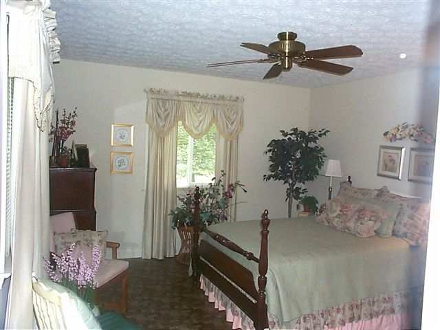 8901 Fairview Church Road Seneca, SC 29672 - Photo 9 of 9 Gallery Image 9