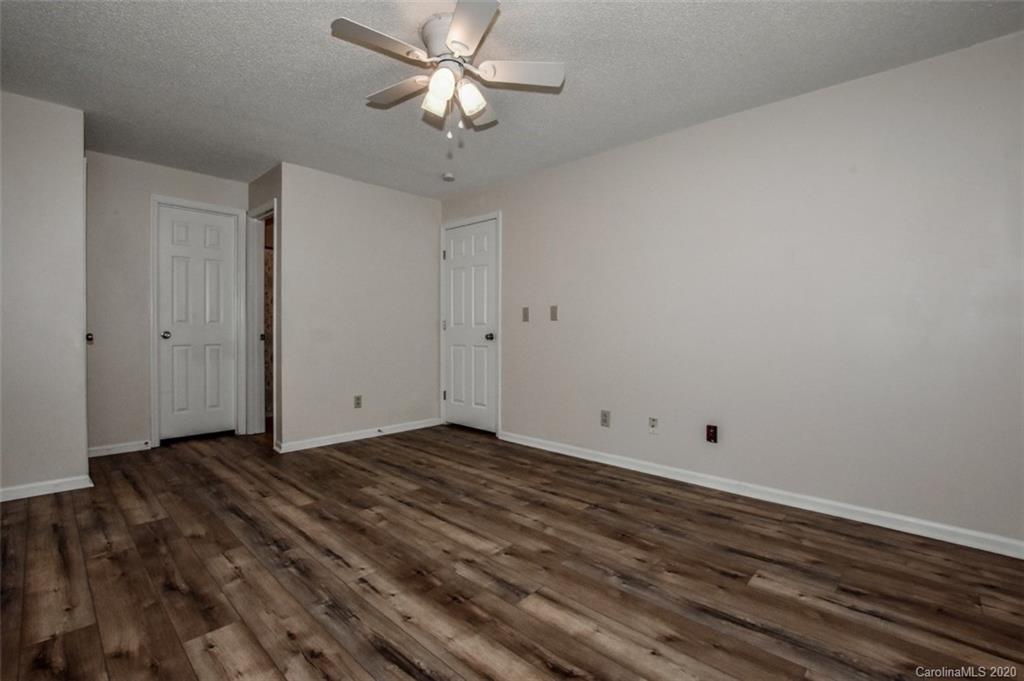 20105 Henderson Road, Unit C Cornelius, NC 28031 - Photo 8 of 24 Gallery Image 8