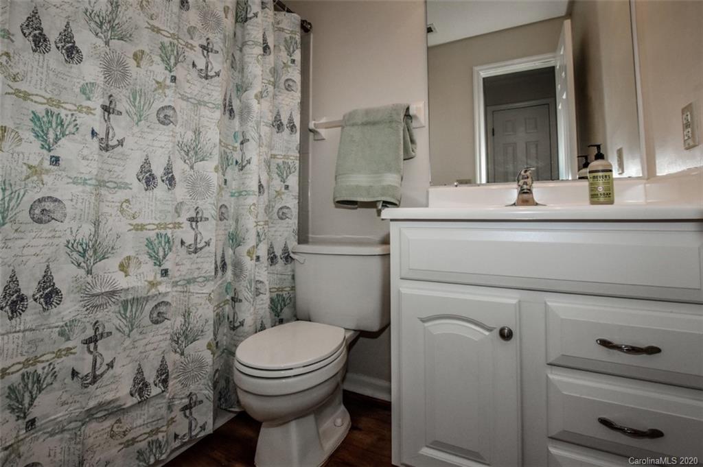20105 Henderson Road, Unit C Cornelius, NC 28031 - Photo 9 of 24 Gallery Image 9