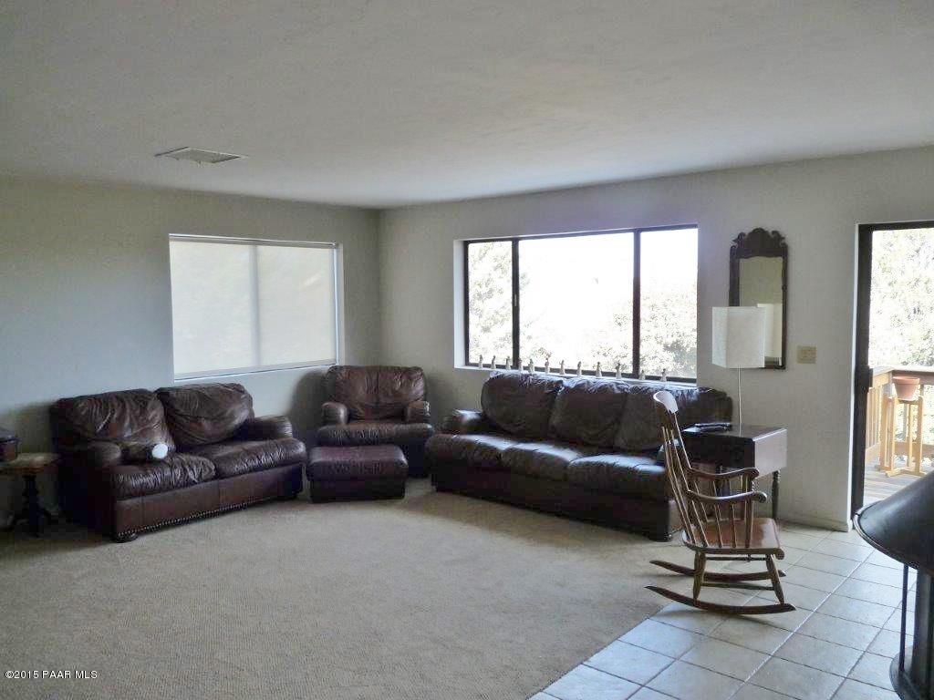 1215 Tanglewood Road Prescott, AZ 86303 - Photo 4 of 5 living 2
