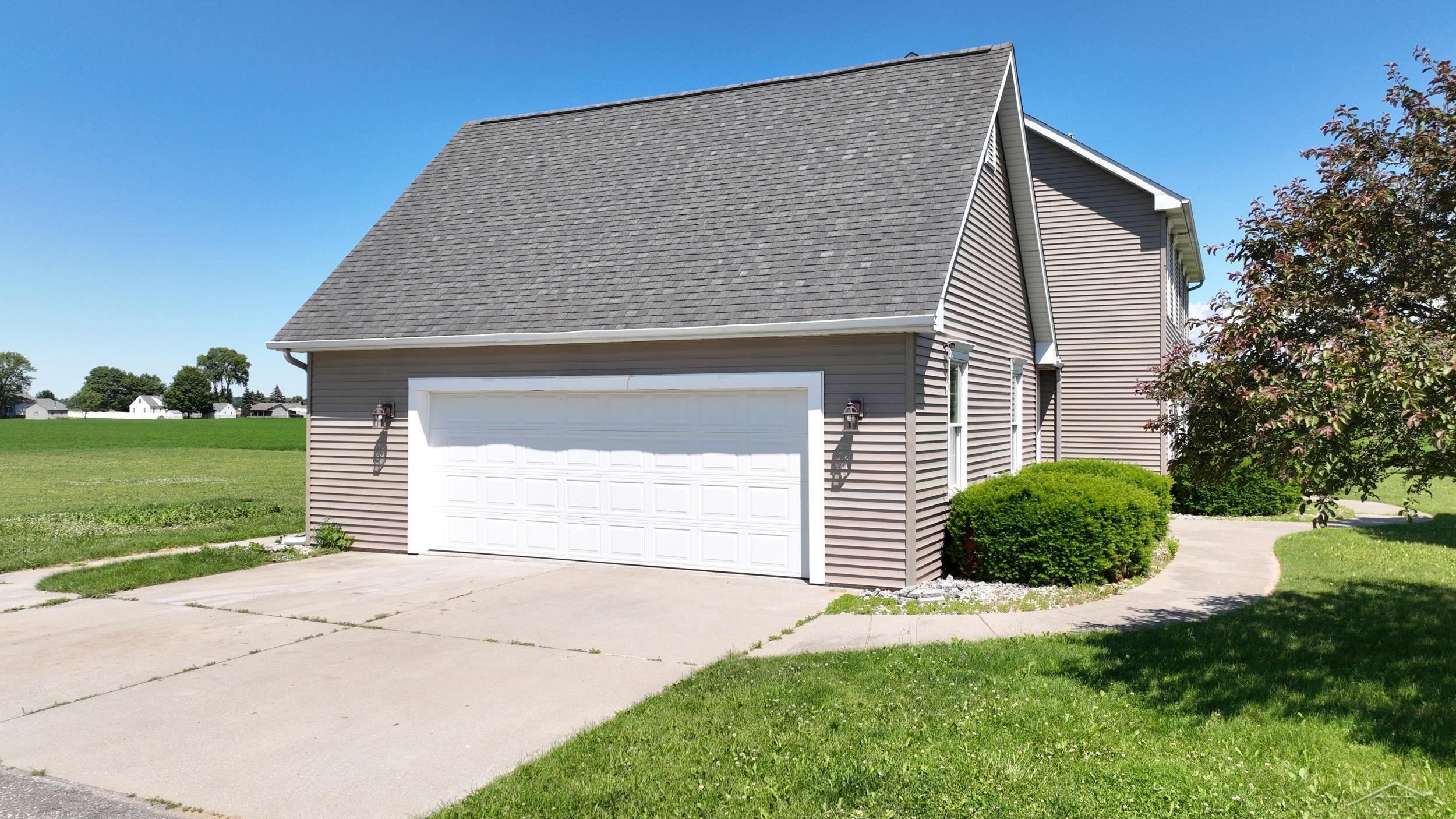 9451 West Tuscola Road Frankenmuth, MI 48734 - Photo 3 of 58
