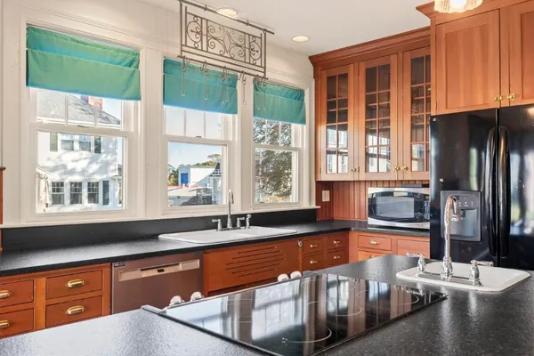 $895,000 | 210 Ocean Point Road, Boothbay, ME 04544