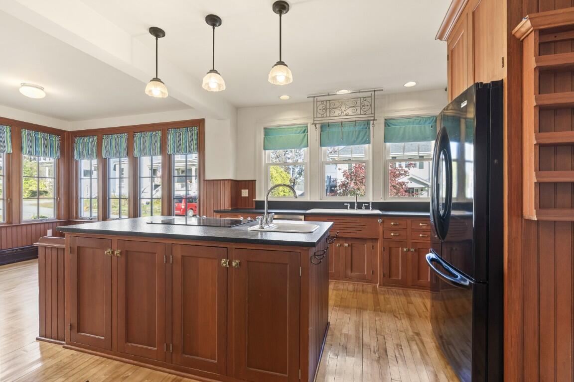 210 Ocean Point Road Boothbay, ME 04544 - Photo 20 of 99 019