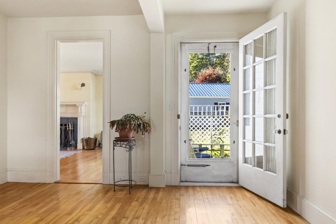 210 Ocean Point Road Boothbay, ME 04544 - Photo 29 of 93 030