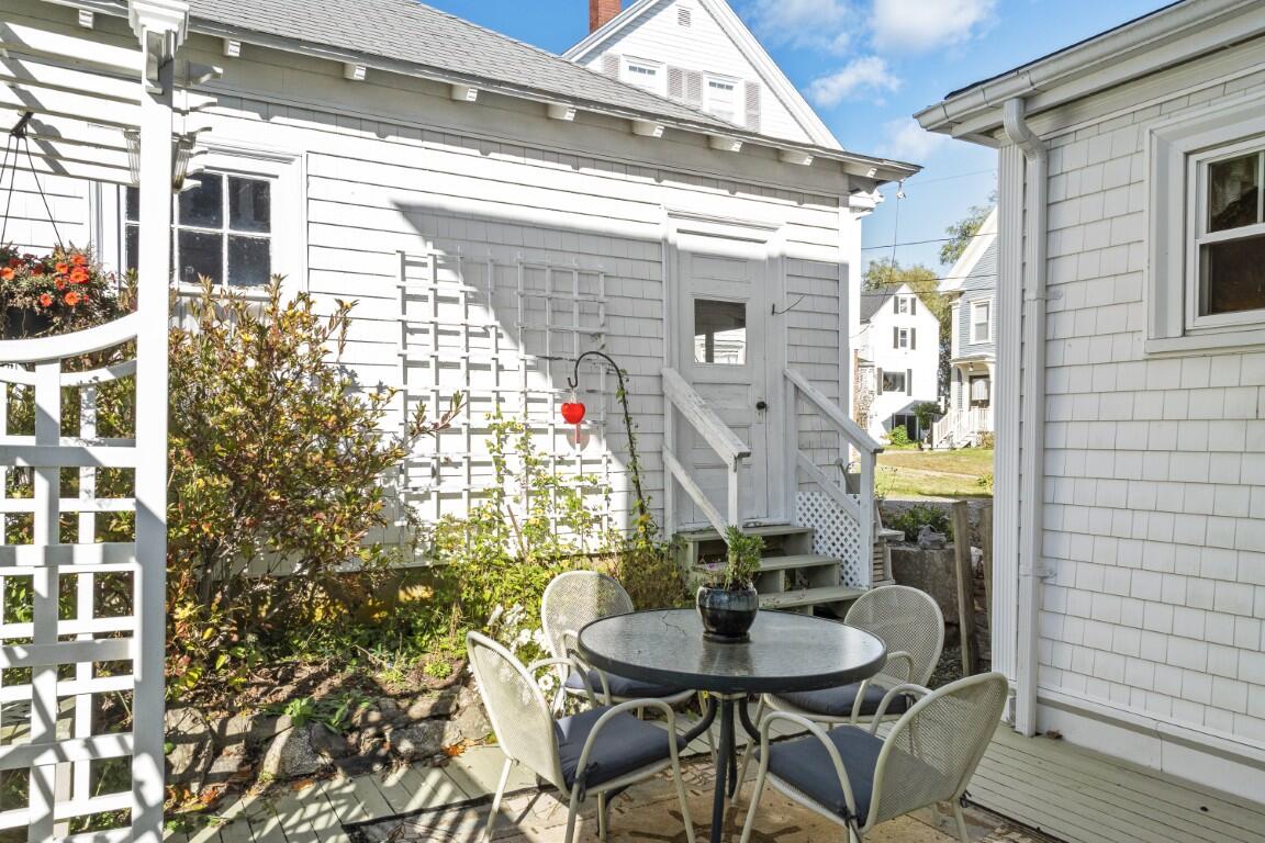 210 Ocean Point Road Boothbay, ME 04544 - Photo 31 of 93 032