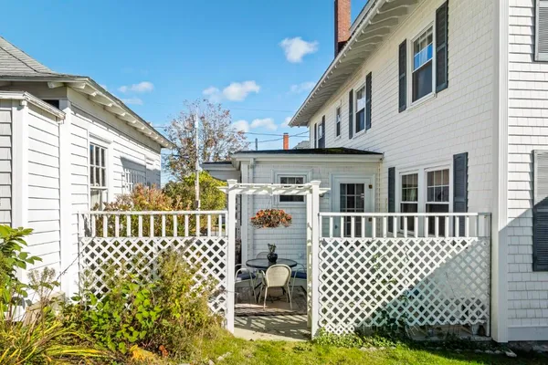 $895,000 | 210 Ocean Point Road, Boothbay, ME 04544