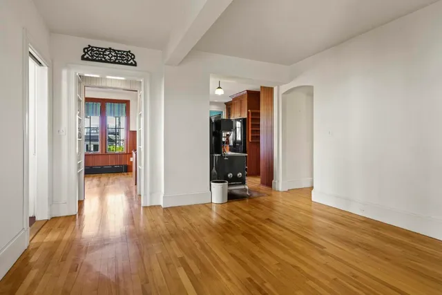 $895,000 | 210 Ocean Point Road, Boothbay, ME 04544