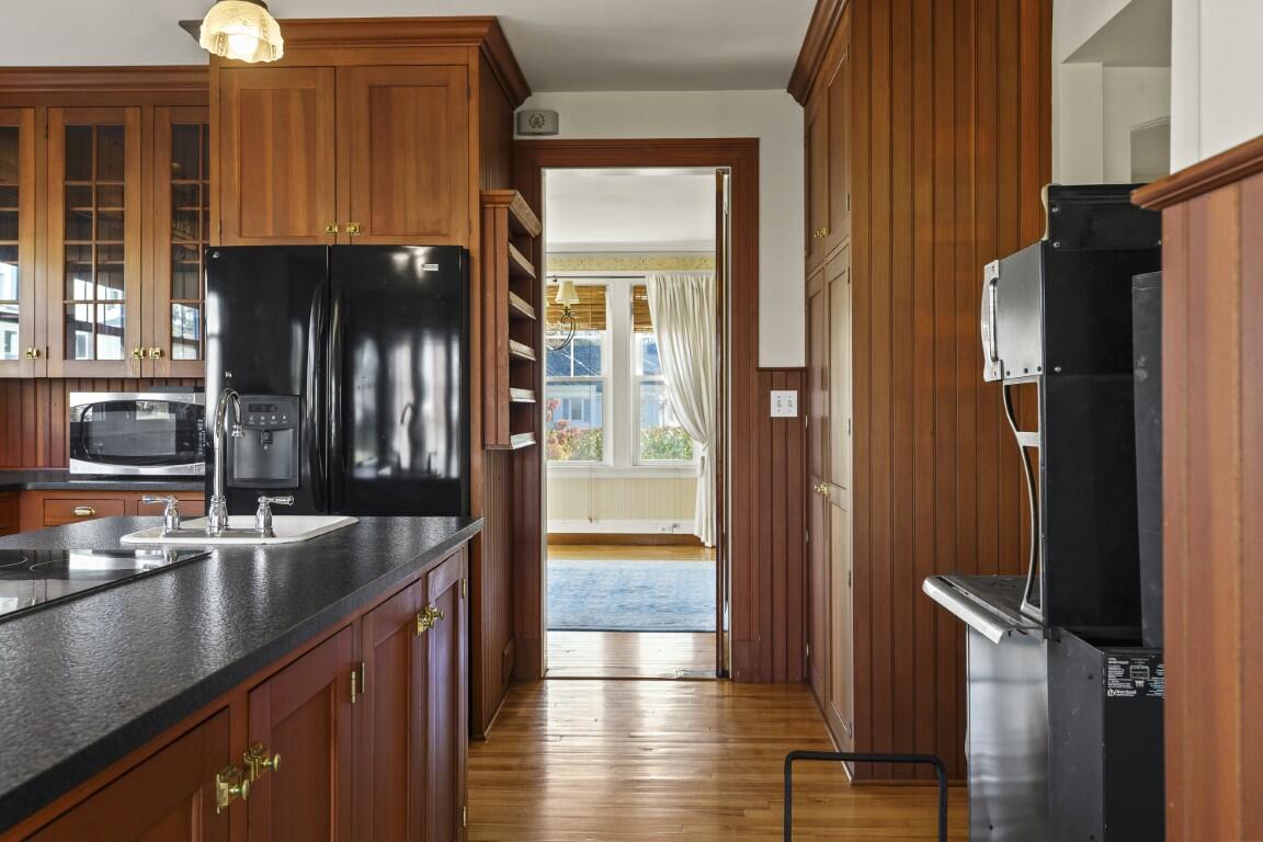 210 Ocean Point Road Boothbay, ME 04544 - Photo 36 of 93 037