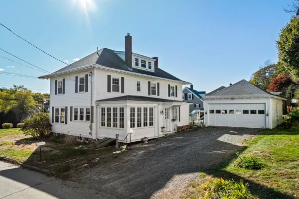 $895,000 | 210 Ocean Point Road, Boothbay, ME 04544