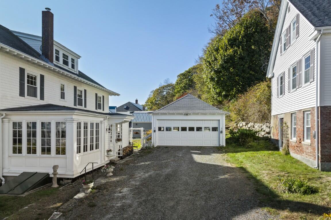 210 Ocean Point Road Boothbay, ME 04544 - Photo 5 of 93 005