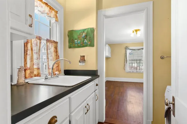 $895,000 | 210 Ocean Point Road, Boothbay, ME 04544