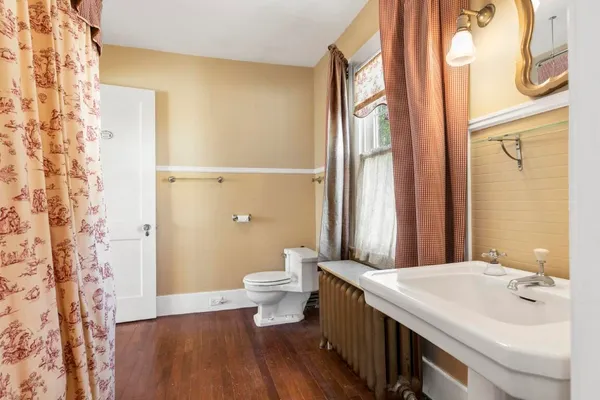 $895,000 | 210 Ocean Point Road, Boothbay, ME 04544