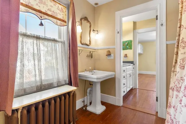 $895,000 | 210 Ocean Point Road, Boothbay, ME 04544