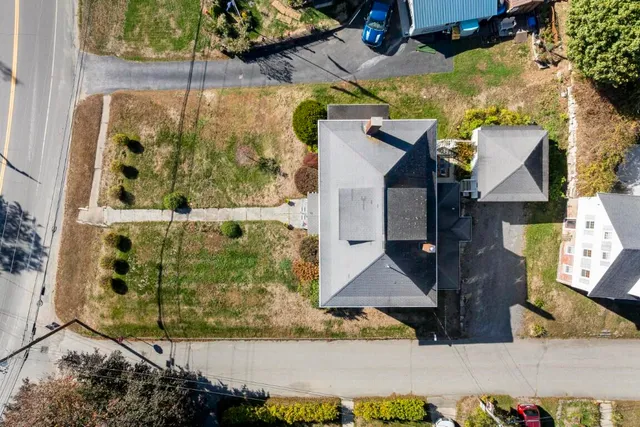 $895,000 | 210 Ocean Point Road, Boothbay, ME 04544