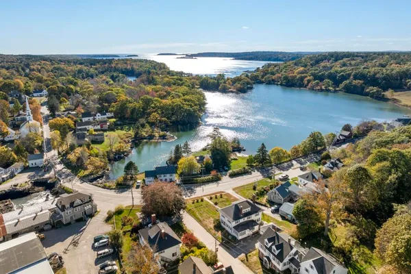 $895,000 | 210 Ocean Point Road, Boothbay, ME 04544